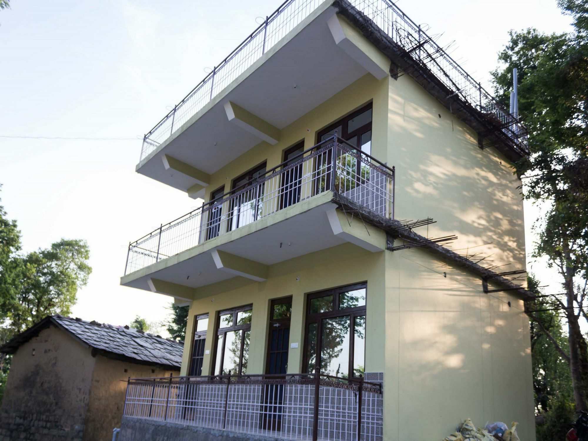 Oyo Home 13409 Cozy Stay 达兰萨拉 外观 照片